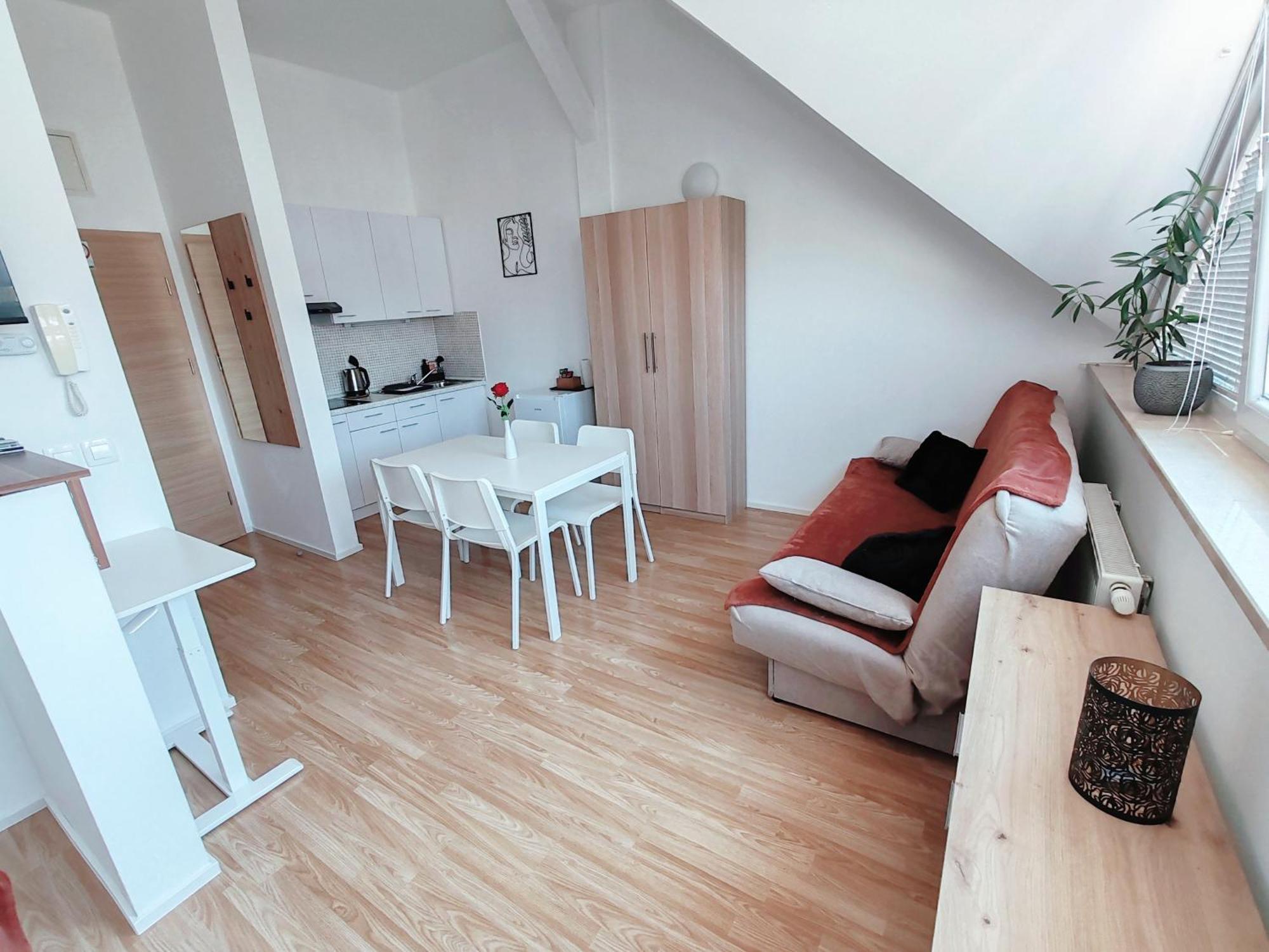 Lucky Center Ljubljana Apartment Екстериор снимка