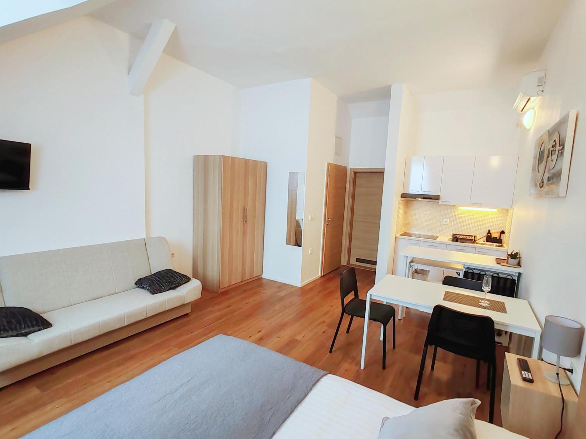 Lucky Center Ljubljana Apartment Екстериор снимка