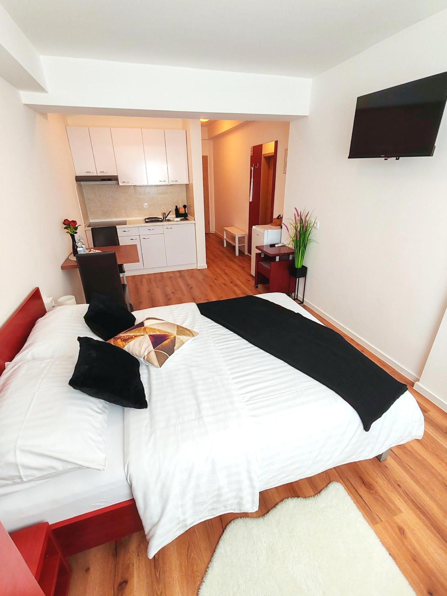 Lucky Center Ljubljana Apartment Екстериор снимка