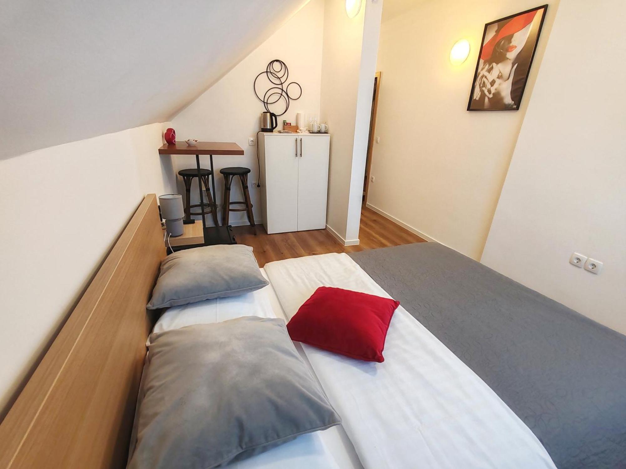Lucky Center Ljubljana Apartment Стая снимка